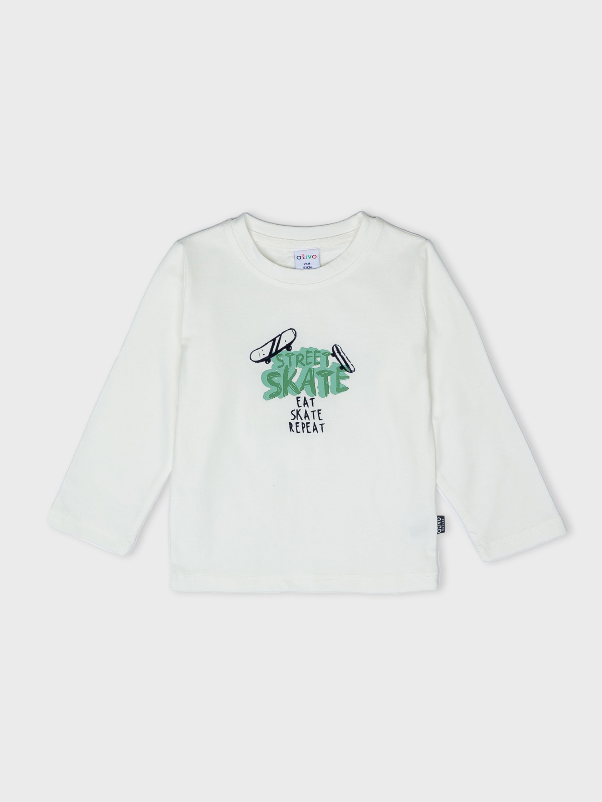 Pull blanc avec écritures pull joli, confortable, qui tiens chaud, idée cadeau pour naissance boutique saint martin en haut